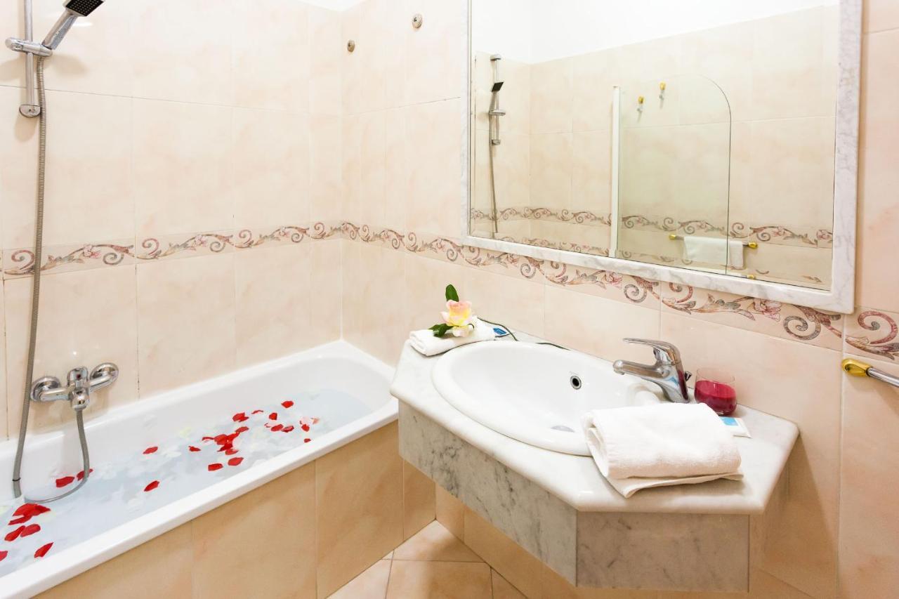 Hotel Suite Caesar Roma Ngoại thất bức ảnh