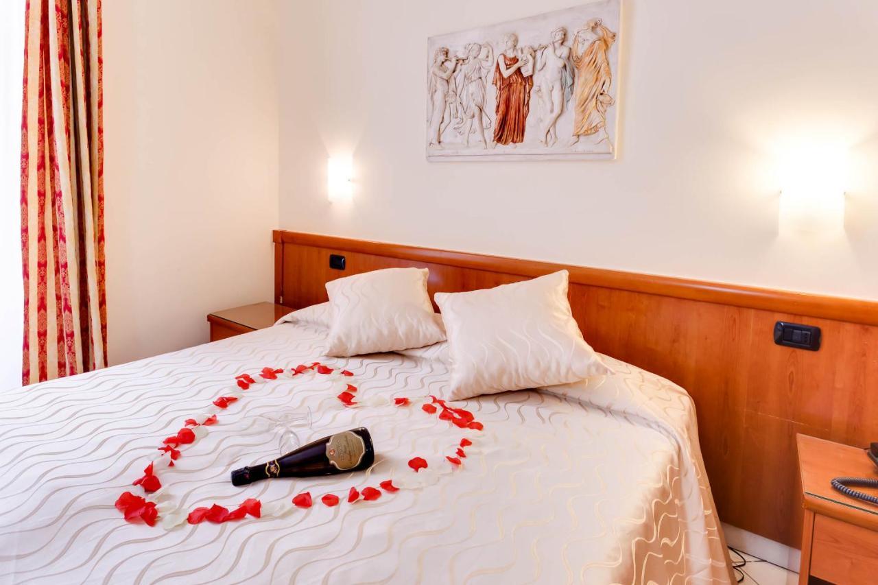 Hotel Suite Caesar Roma Ngoại thất bức ảnh