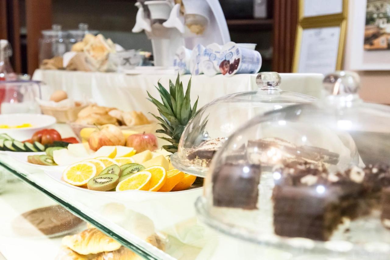 Hotel Suite Caesar Roma Ngoại thất bức ảnh