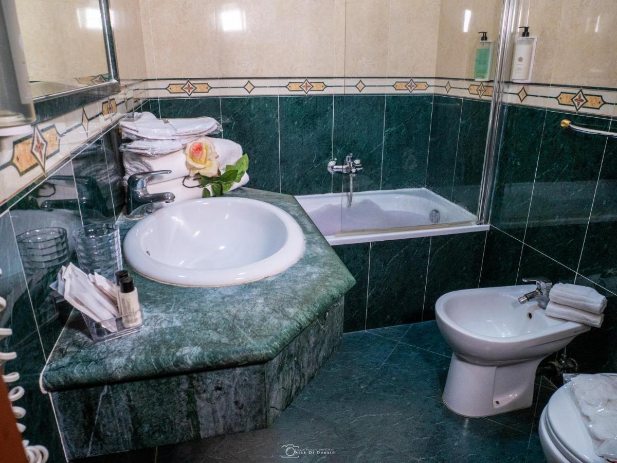 Hotel Suite Caesar Roma Ngoại thất bức ảnh